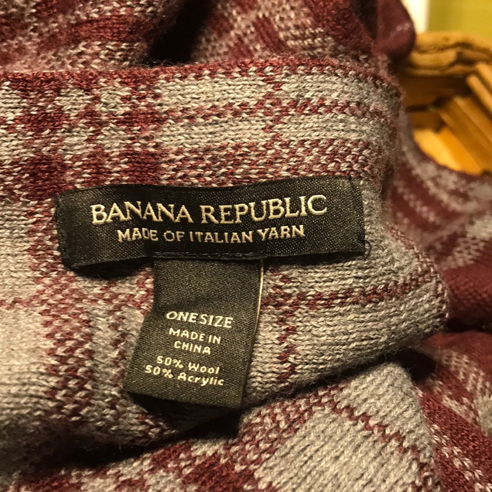 Banana Republic WARM scarf!